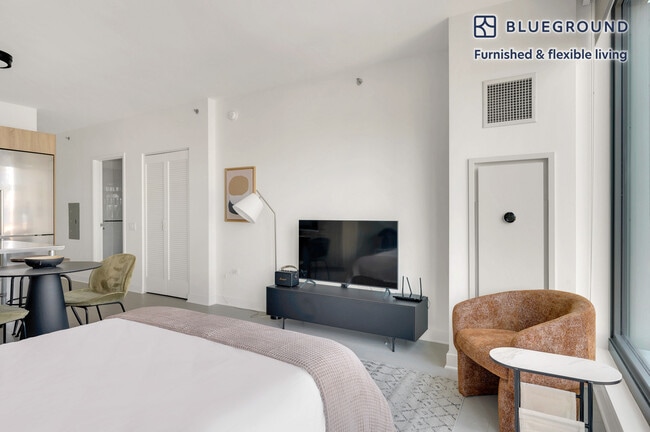 Photo - 1035 W Van Buren St Unit FL11-ID751