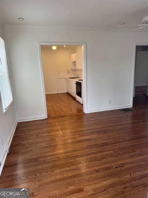 Photo - 1464 Hawthorne Ave NW