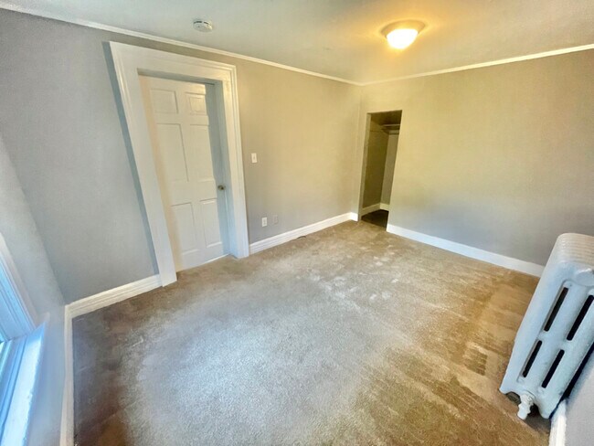 Photo - 1 Macnaughton Ave Unidad D