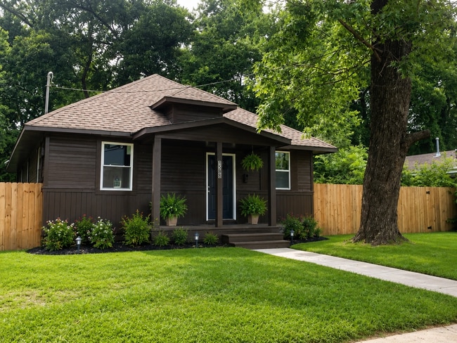 Photo - 1191 Sylvan St