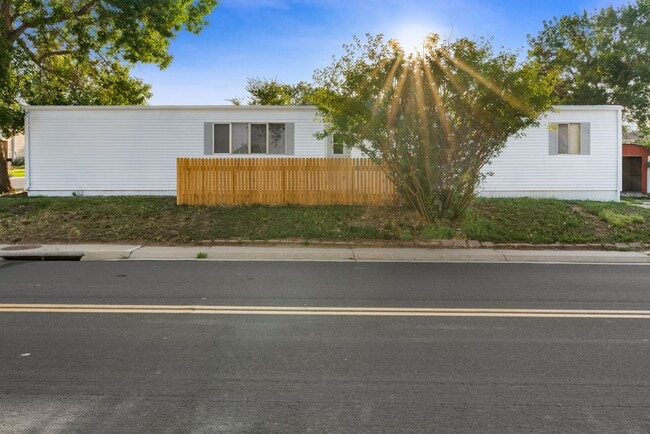 Photo - 3 Bed 2 Bath