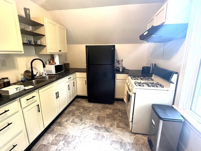 Photo - 1619 Myrtle St Unit 2