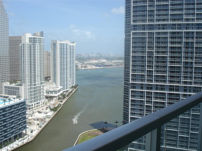 Photo - 500 Brickell Ave Condo Unit 2907