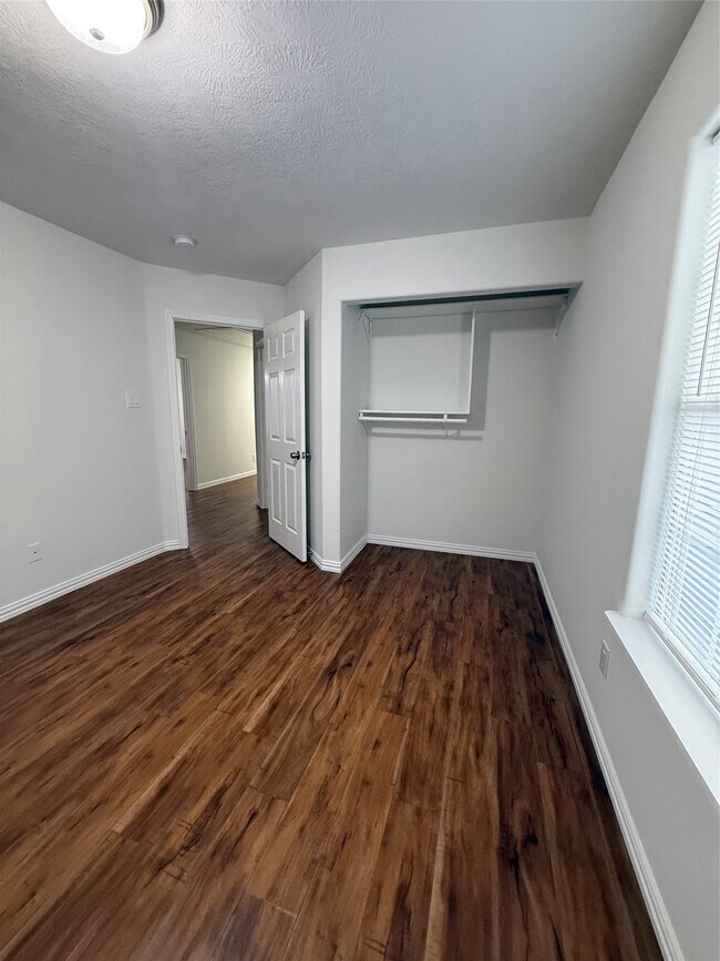 Photo - 9018 McGallion Rd