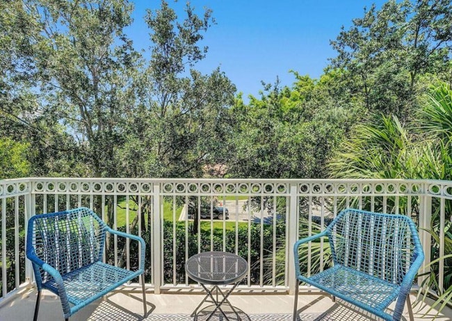 Photo - 9857 Baywinds Blvd