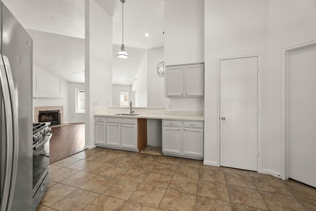 Photo - 17014 Sailors Moon Ct