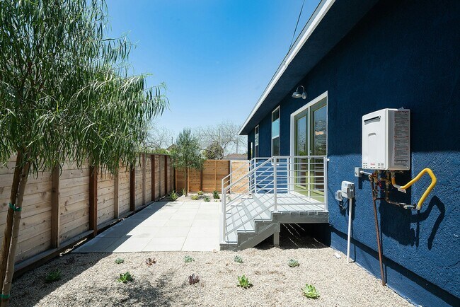 Photo - 2322 Alta St