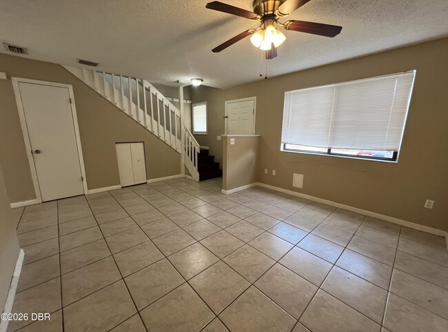 Photo - 100 E Baywood Square