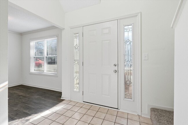 Photo - 417 N Village Cir