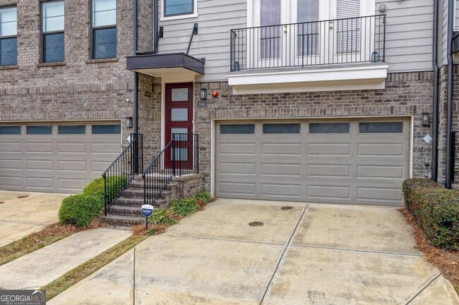 Photo - 2083 Holtz Ln