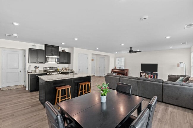 Photo - Beautiful 4-Bedroom Home with Fenced Backyard & Open Floor Plan!