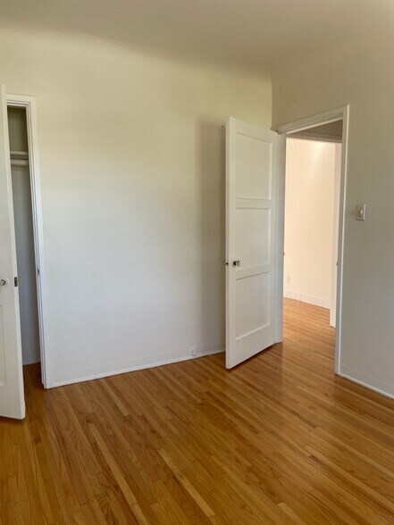 230 4th Ave