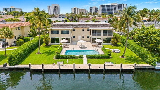 Building Photo - 1105 Bel Air Dr Unit C