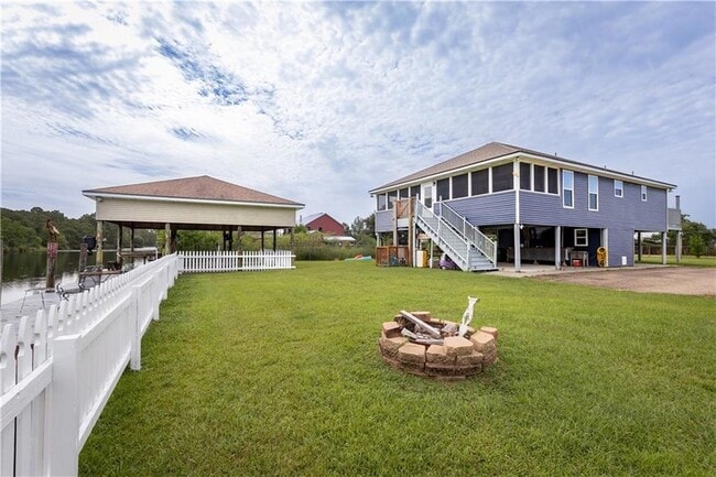 Building Photo - 26321 Mildred Dr