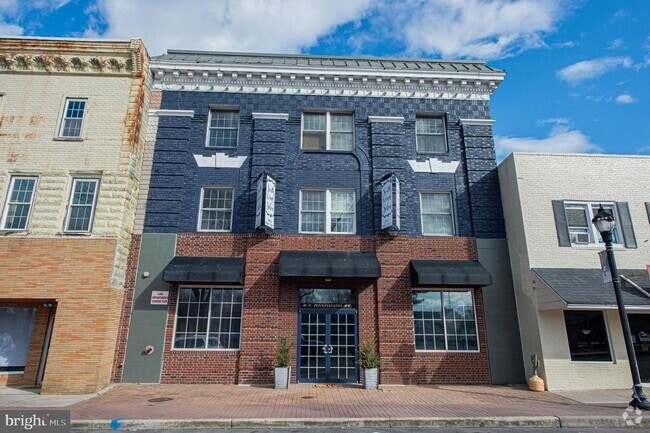 Building Photo - 10 N Pennsylvania Ave Unit E Rental