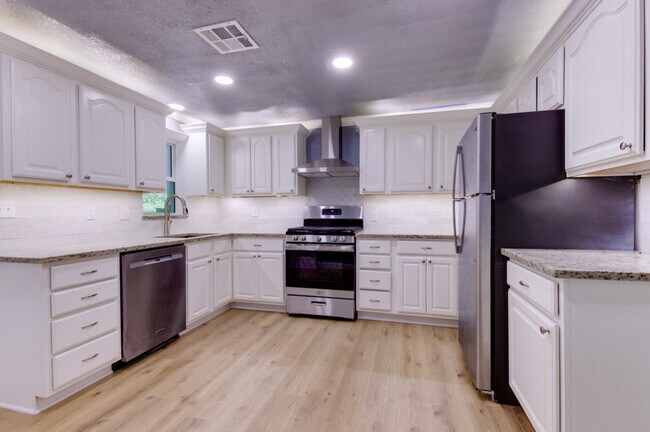 Photo - 5117 Triplett Rd
