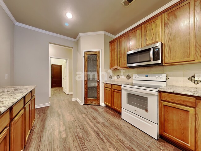 Photo - 608 Denali Dr