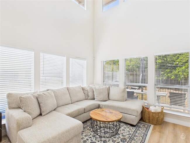 Photo - 5306 Beacon Dr