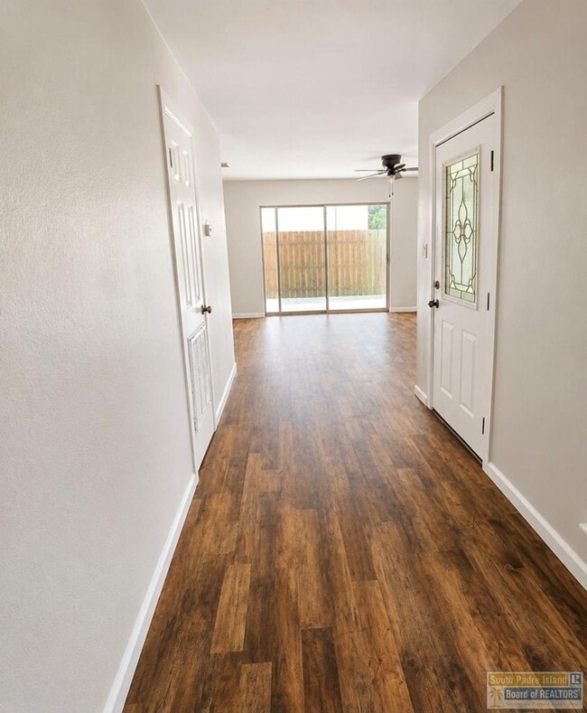 Photo - 14 Laura Ln
