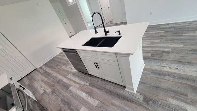 Photo - 20422 Dial Ave