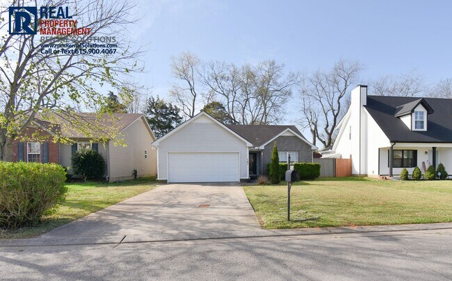 Photo - Adorable 3 bd house in the heart of Murfreesboro! Attached Garage!