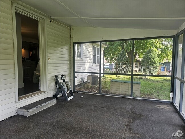 Building Photo - 103 Steven Terrace Rental