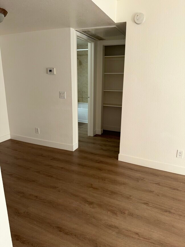 Photo - 4200 S Valley View Blvd Unidad 2090