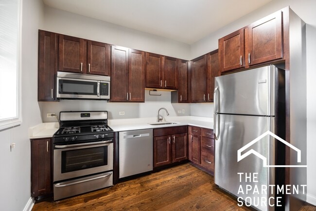 Photo - 1758 W Montrose Ave Unit 1