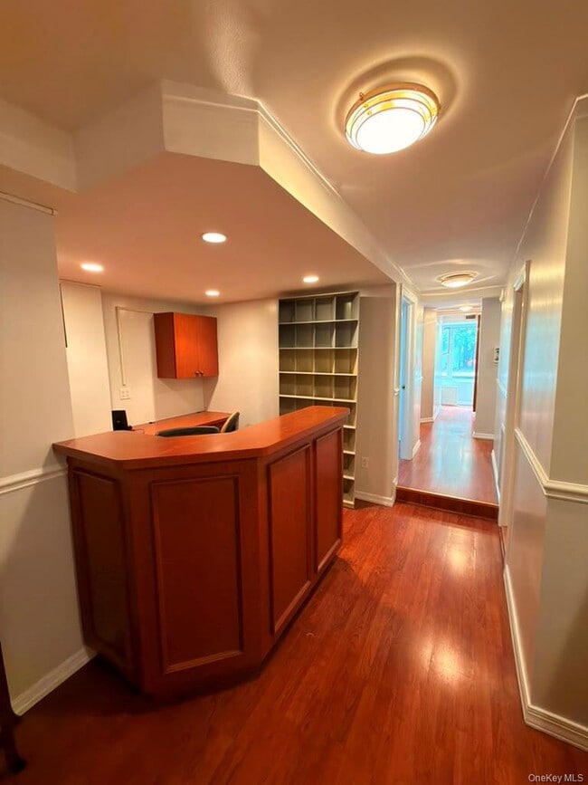 155 W 68th St Unit 2-27