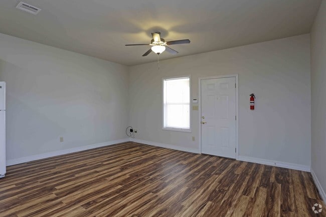 1BR,1BA - 720SF - LIVING AREA