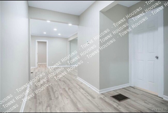 Photo - 30 Cedar St Unit Lower