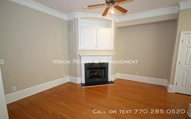 Photo - 829 Clifton Heights Ln NE