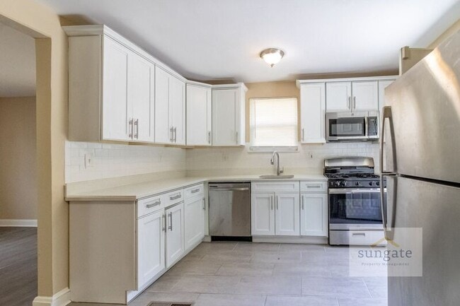 Photo - 6017 Winthrope Ave