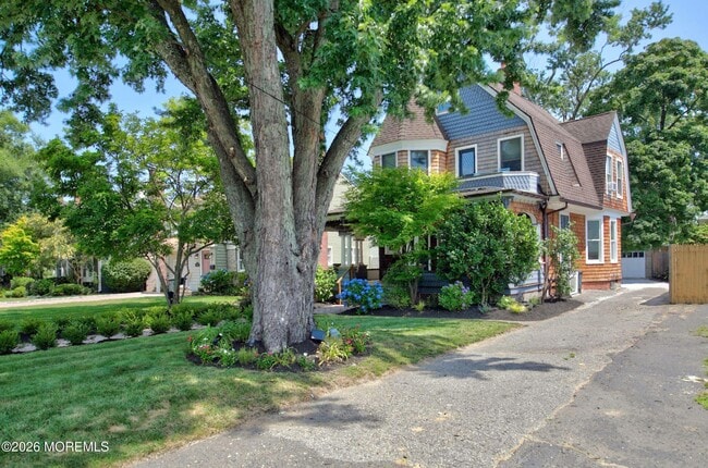Photo - 266 River Rd