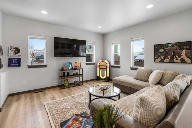 Photo - 2942 W Babcock St Unidad ID1339966P