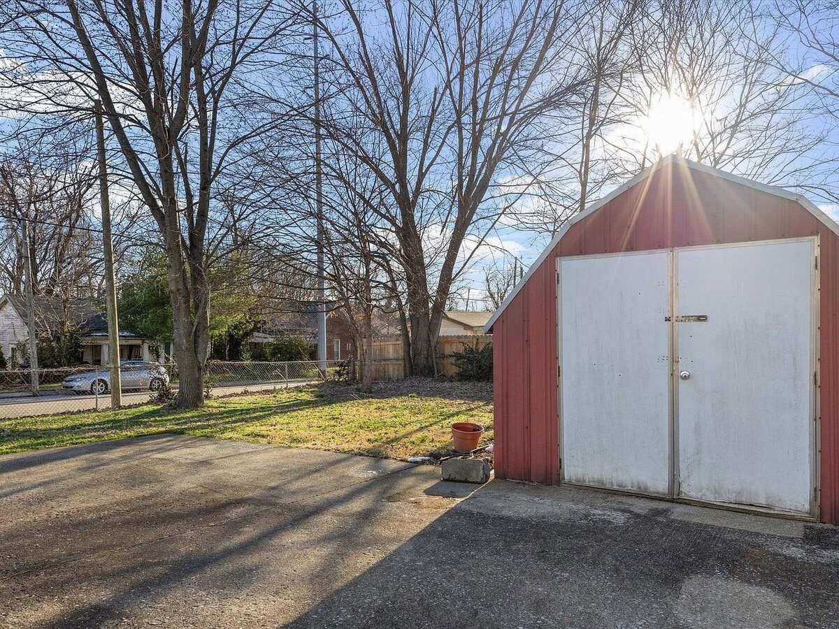Photo - 365 5th St