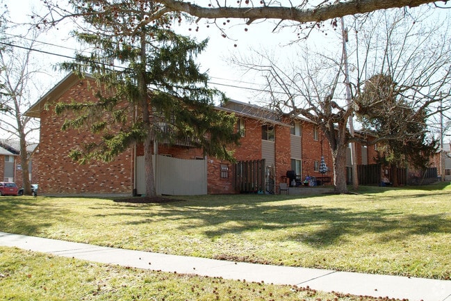 Kingston Green Apartments - Kingston Green Apartments