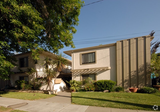 Building Photo - 1418 Magnolia St Rental