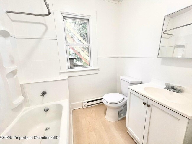 Photo - 2038 Rigg St