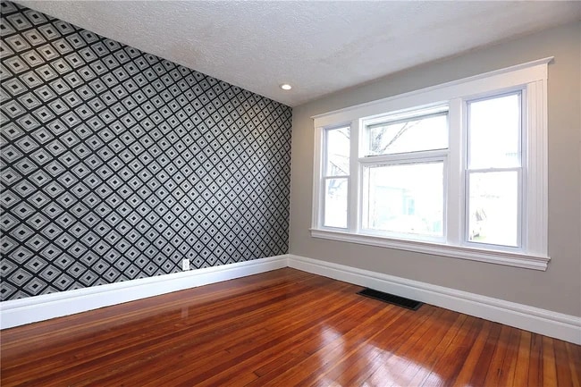 Photo - 1 Stebbins St