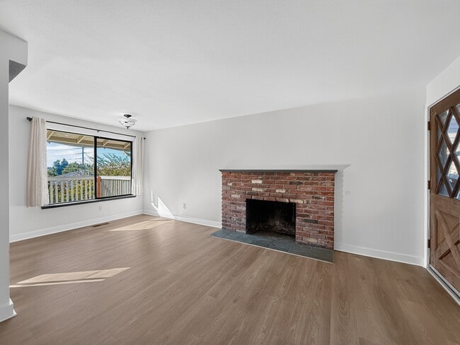 6251 3rd Ave NW Unit 6253