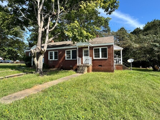 Building Photo - Duplex walking distance to Uptown Shelby, NC Rental