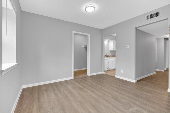 Photo - 521 Spring Dr Unidad 3