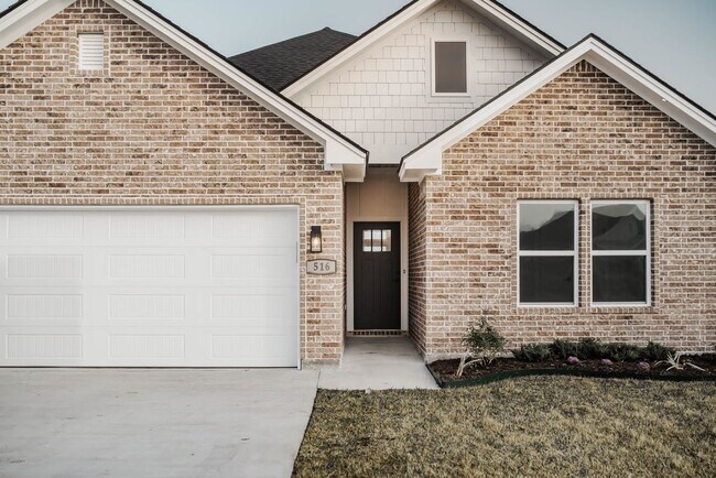 Single Family Home - Single Family Home