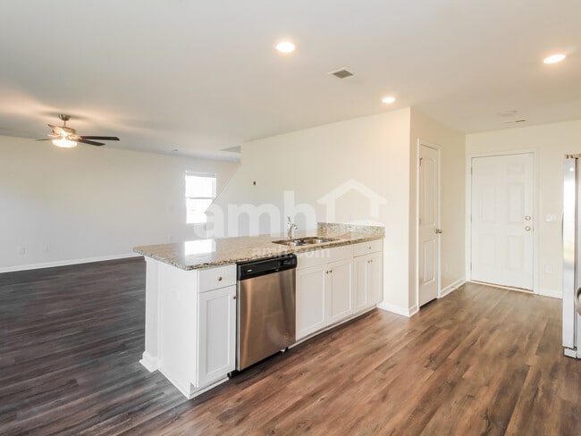 Photo - 1351 John Swann St