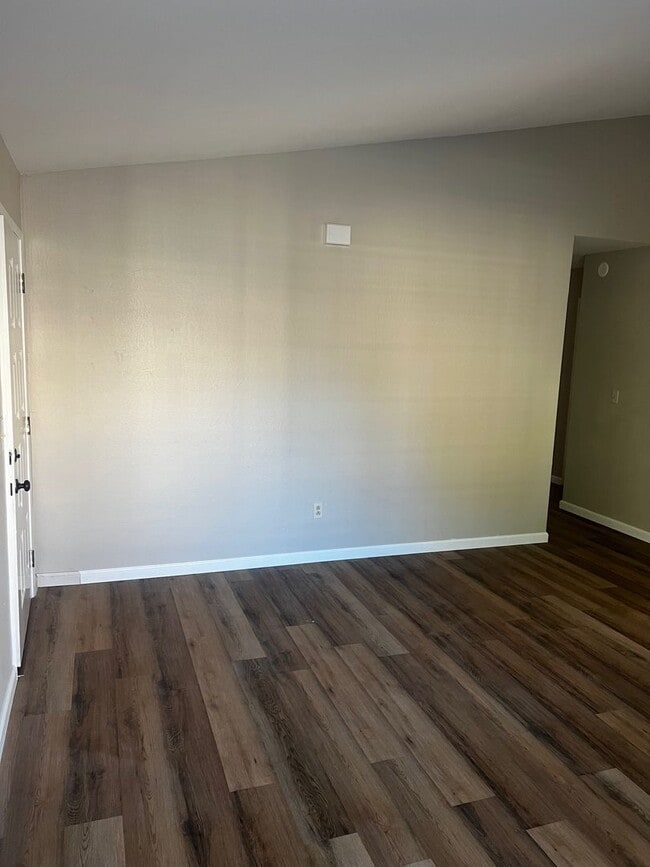 Photo - 3 Bedroom/2 Bathroom Single Story Home In ...