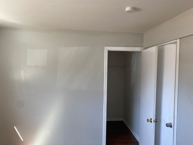 Photo - 5 BED 2 BATH HOUSE