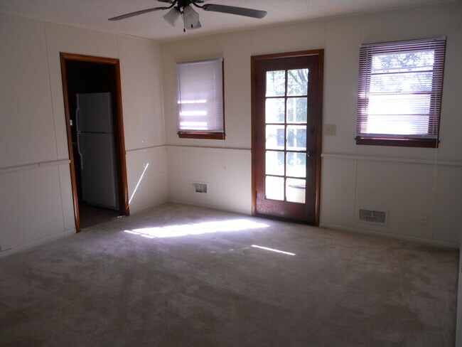 Photo - 926 Rockledge Rd