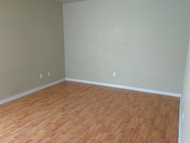 Photo - 3003 Baldwin Loop Unit A