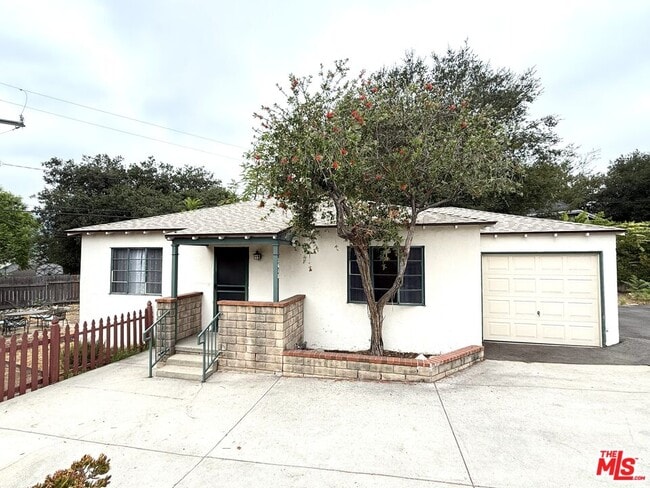 Building Photo - 2618 Prospect Ave
